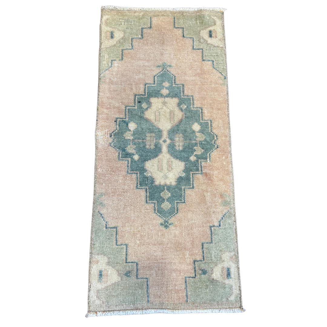 Vintage Rug {Classic 1}