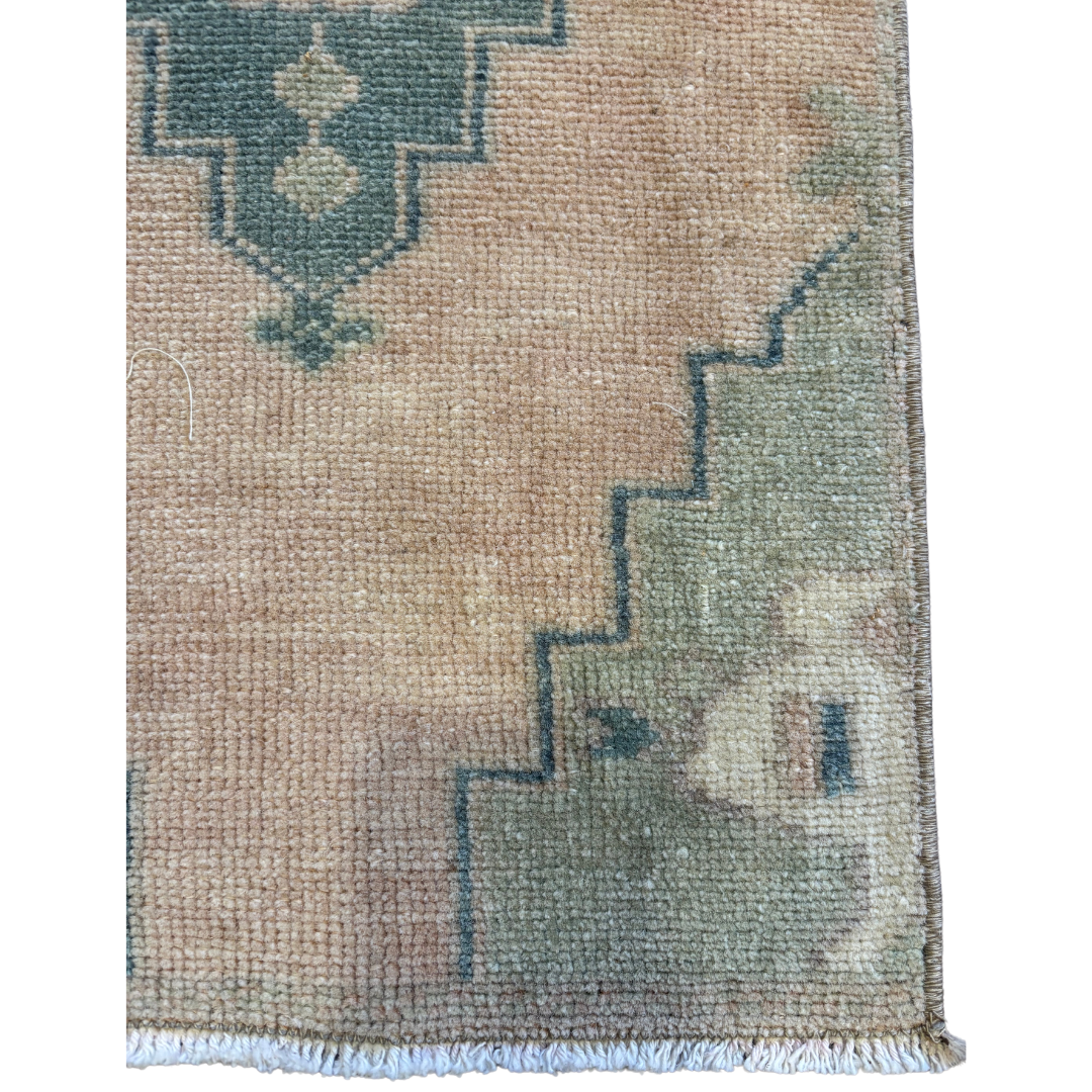 Vintage Rug {Classic 1}
