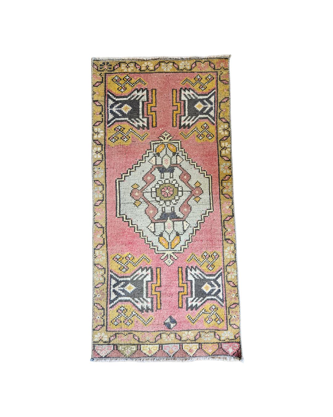 Vintage Rug {Rita's Rouge}