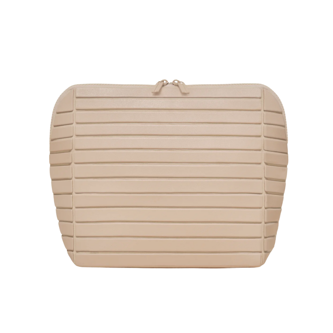 Large Bisque Traveller