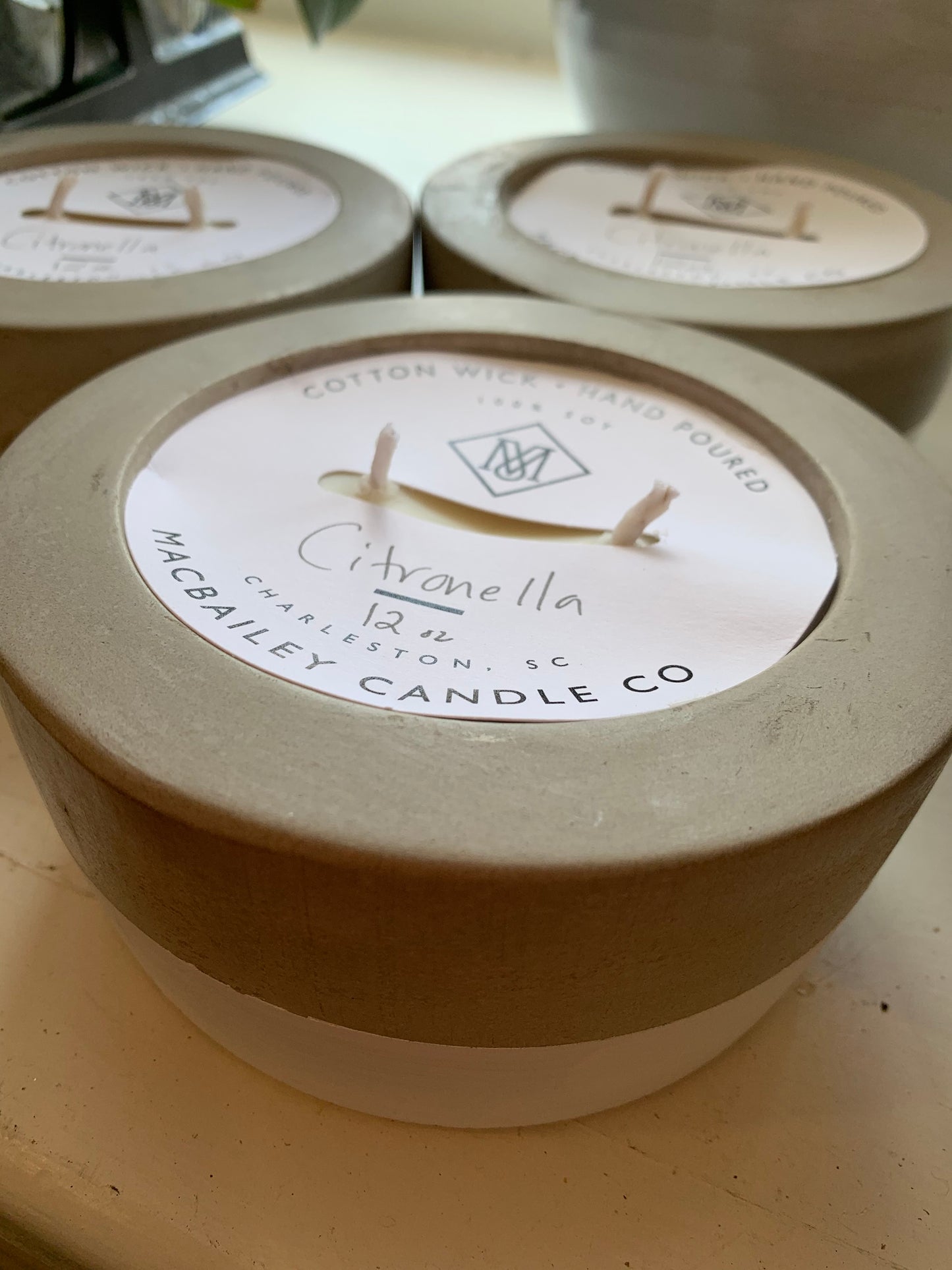 Concrete Candle 12 oz- Citronella