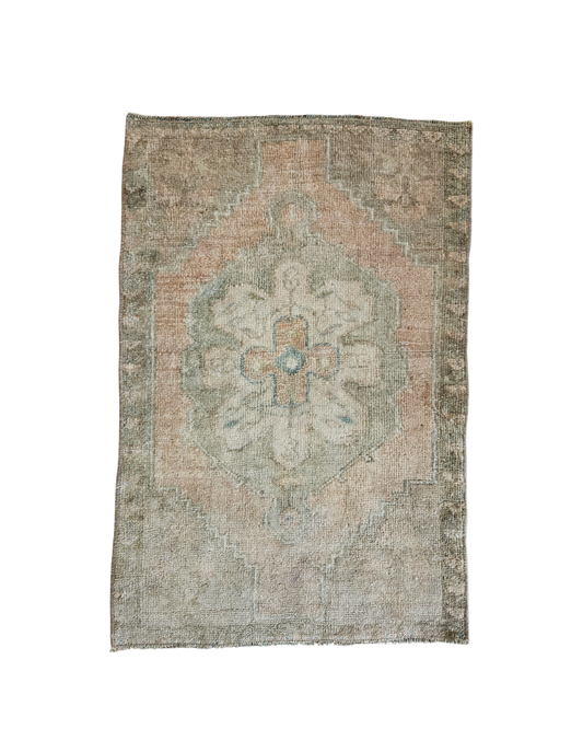 Vintage Rug {Powder Puff}