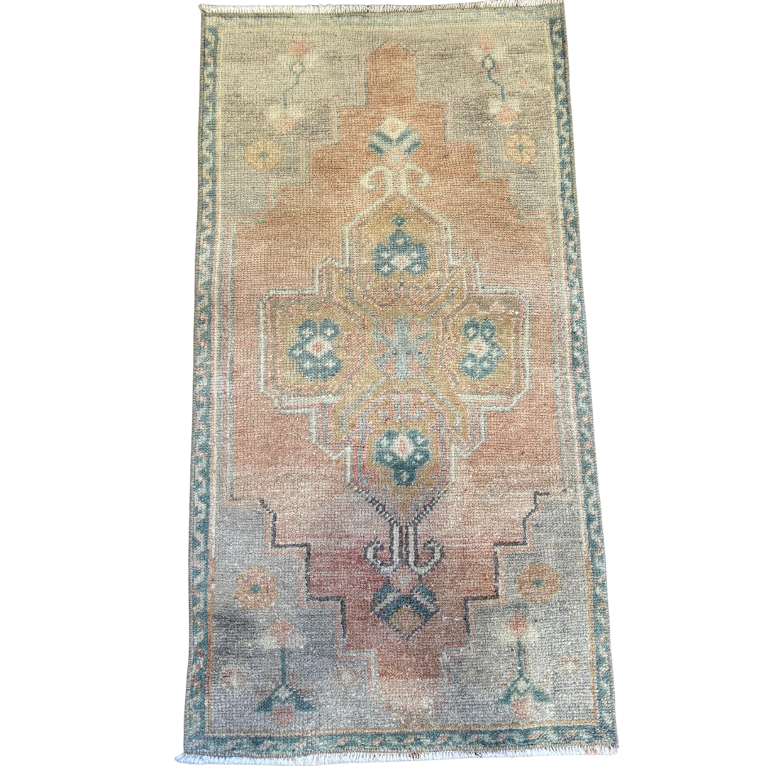 Vintage Rug {Warm & Bright}