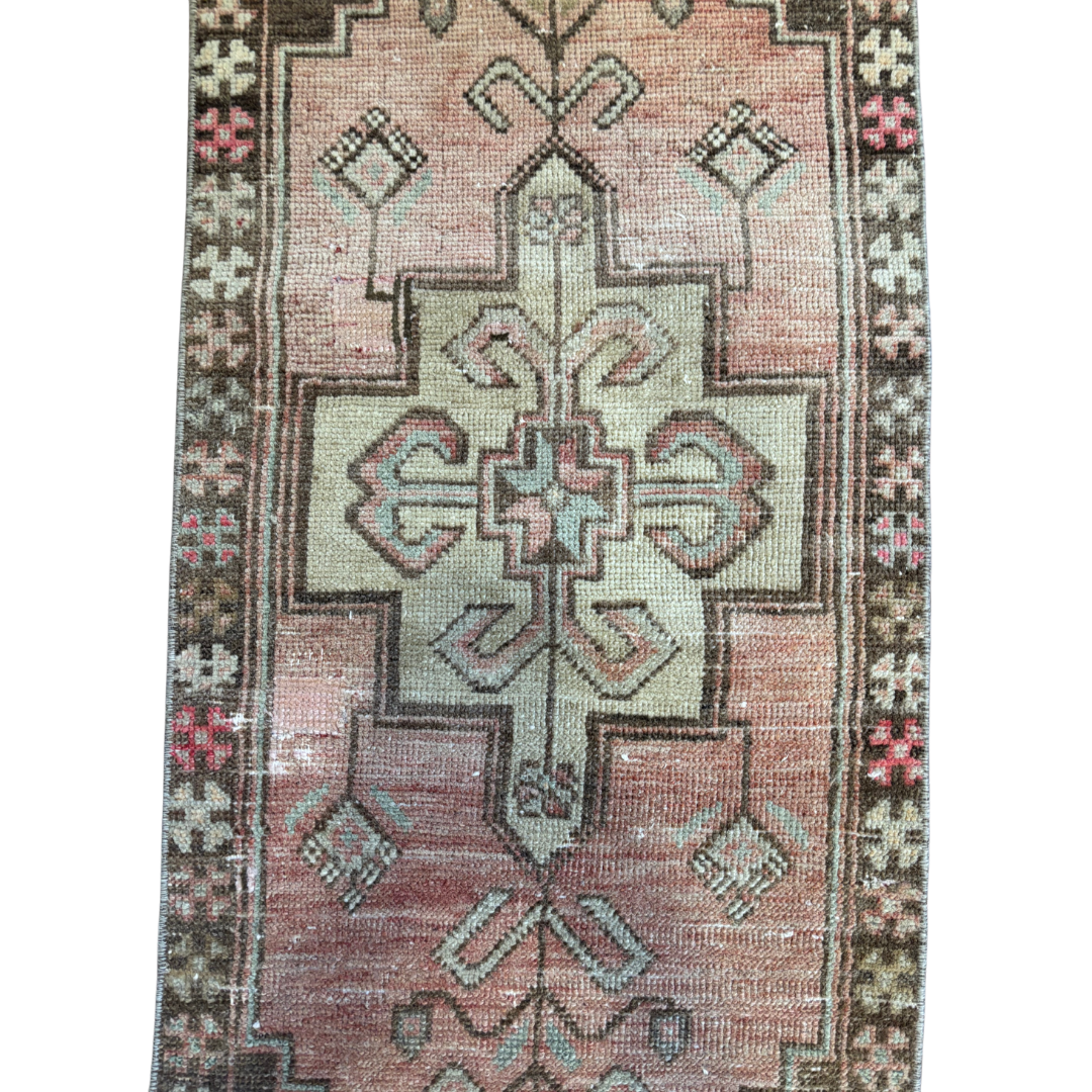 Vintage Rug {Sweet Delilah}