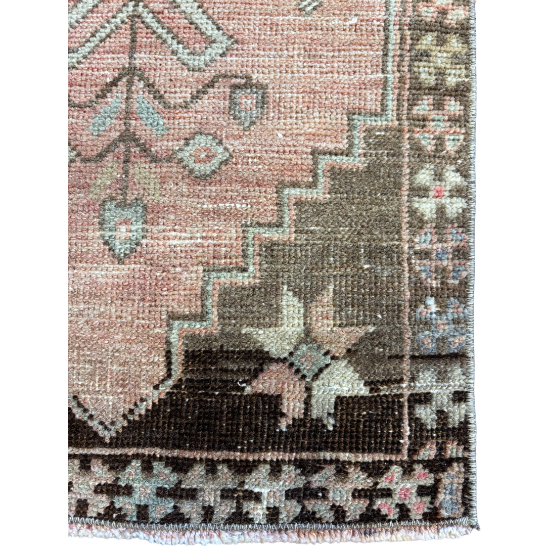 Vintage Rug {Sweet Delilah}