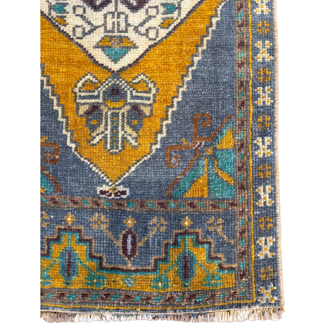 Vintage Rug {Electric Lemonade}