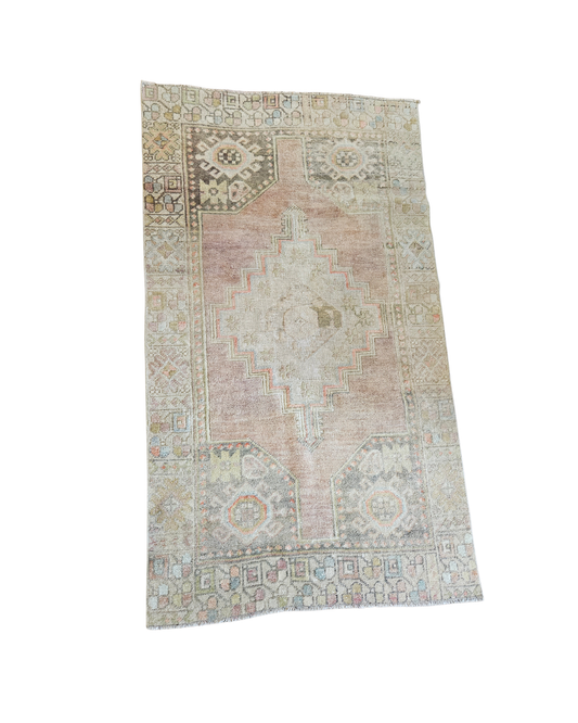 Vintage Rug {Coral Zig Zag}