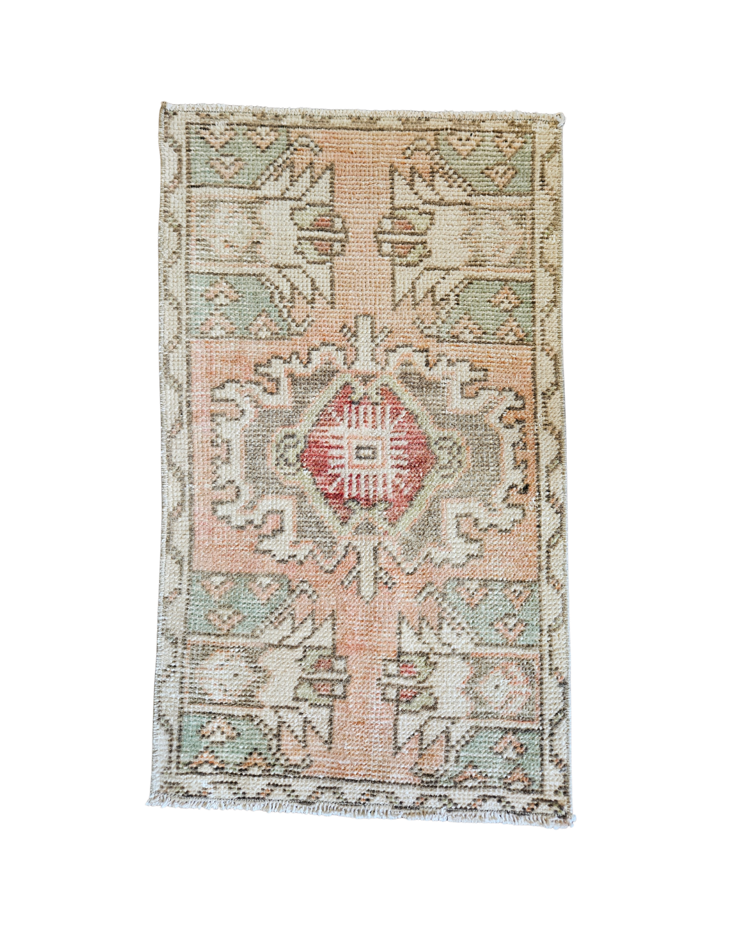 Vingtage Rug {Cosmetic Peach}