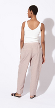 Load image into Gallery viewer, Lilas Caramel Pants