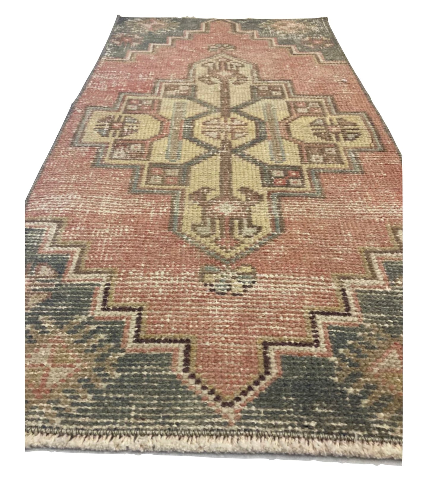 Vintage Rug {Light Yellow Center}